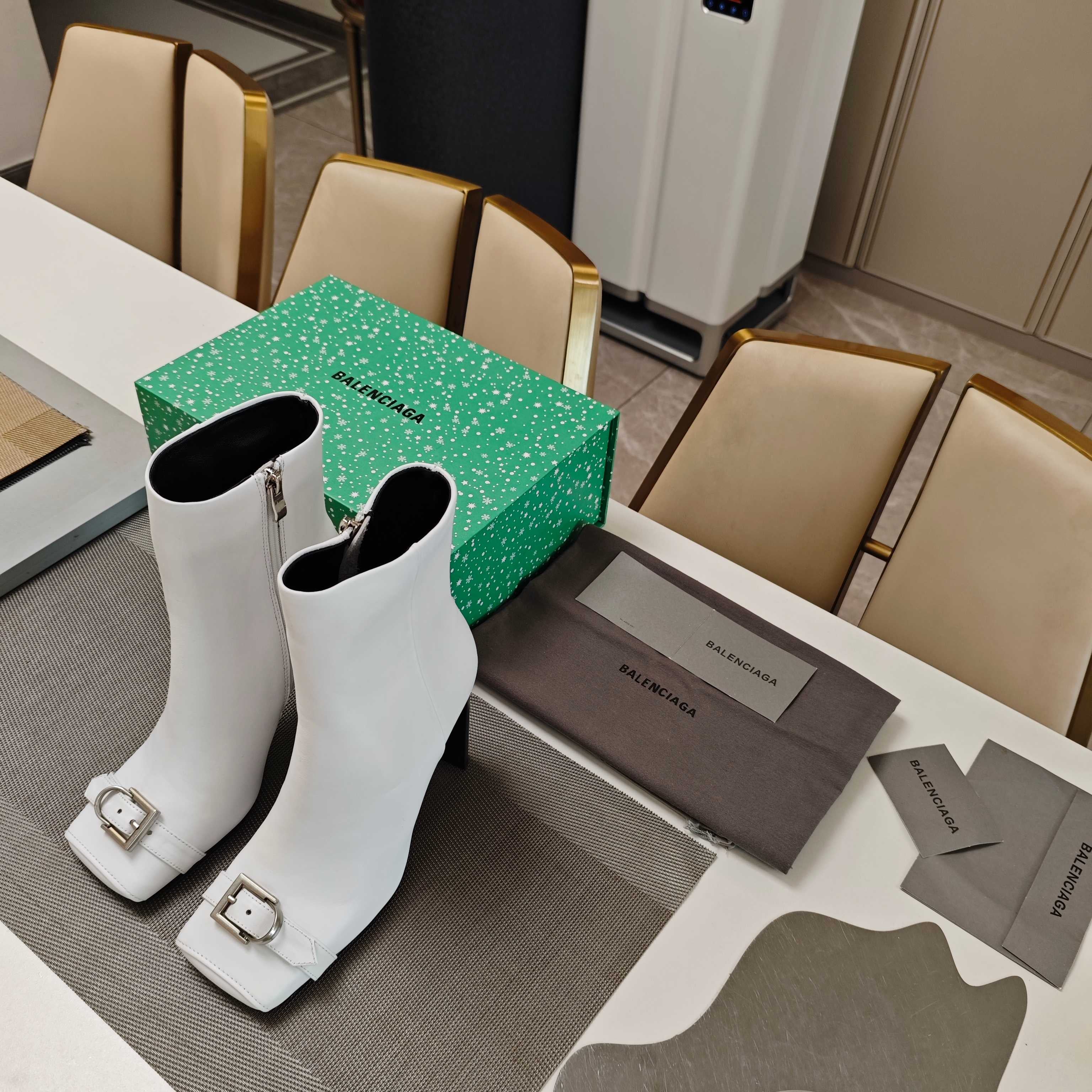 BALENCIAGA 25S BEL AIR BOOTS 115 MM IN WHITE CALFSKIN WITH SILVER HARDWARE