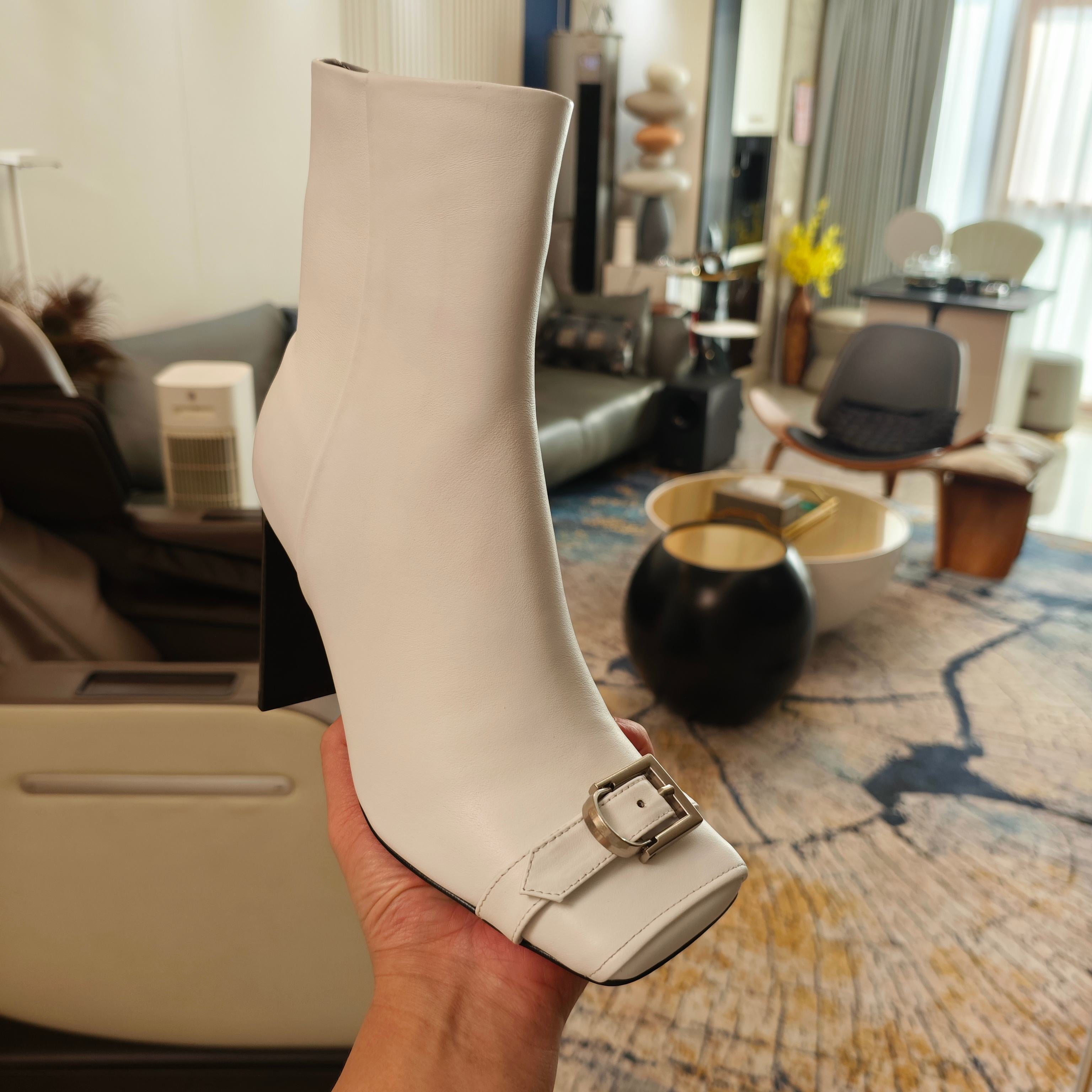 BALENCIAGA 25S BEL AIR BOOTS 115 MM IN WHITE CALFSKIN WITH SILVER HARDWARE