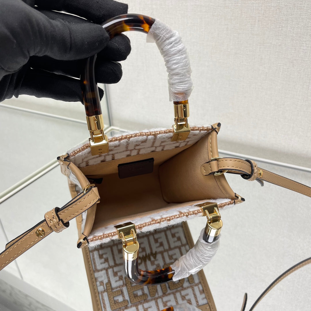 MINI SUNSHINE 18 IN WHITE WOOL AND CAMEL BROWN RAFFIA CALFSKIN TRIM