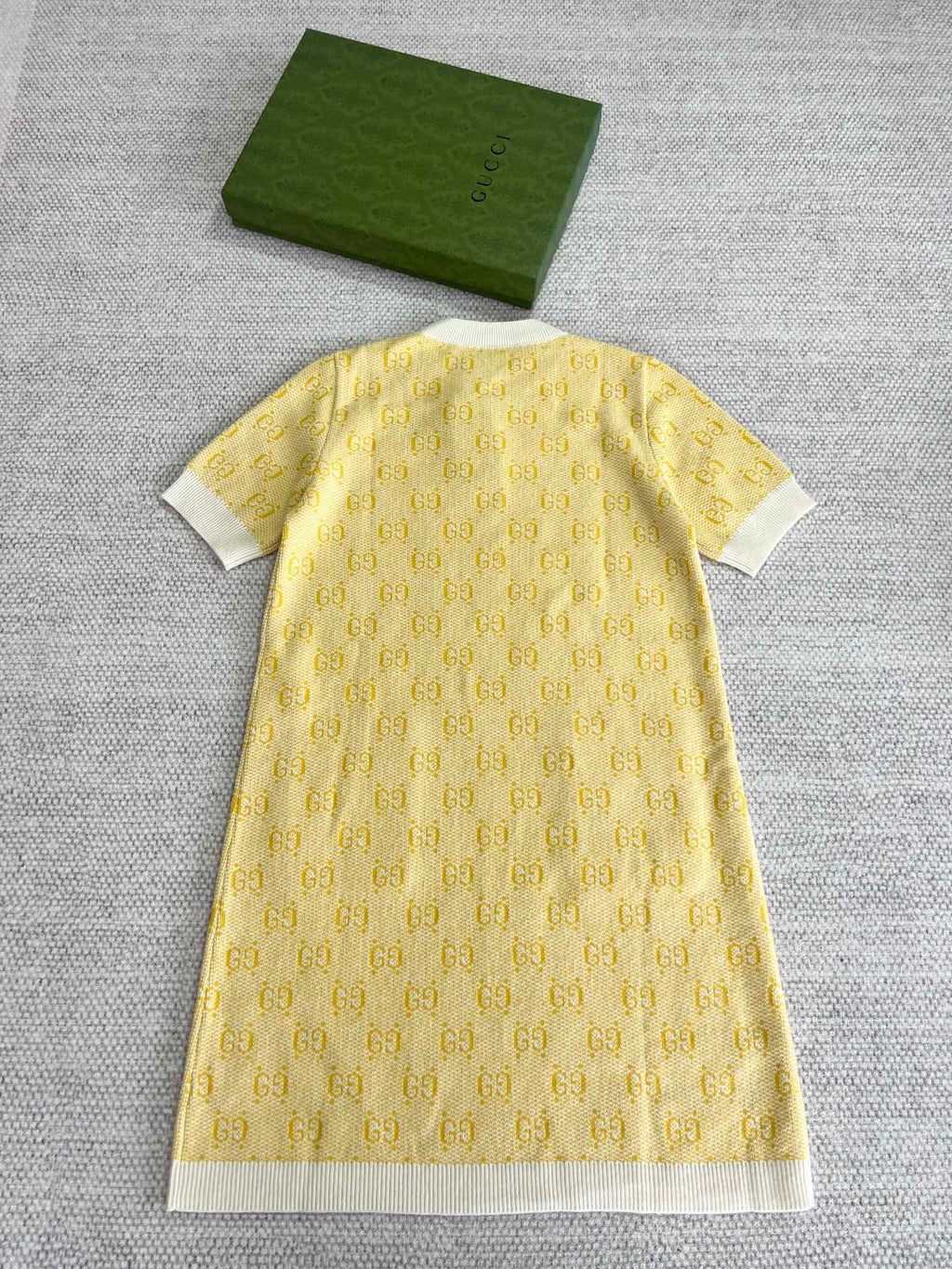 GUCCI SHORT-SLEEVE KNIT DRESS STYLE 70