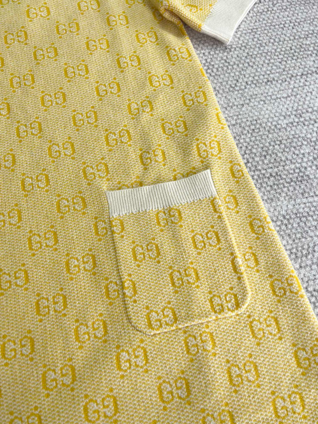 GUCCI SHORT-SLEEVE KNIT DRESS STYLE 70