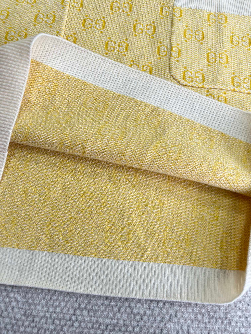 GUCCI SHORT-SLEEVE KNIT DRESS STYLE 70