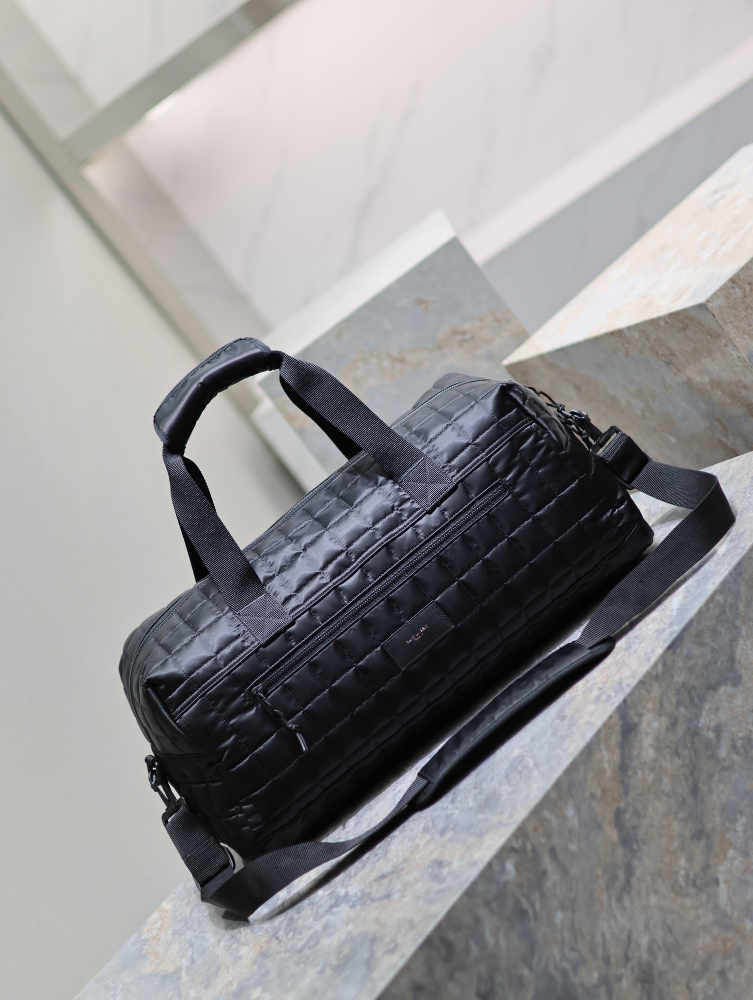 TRAVEL TOTE BAG 50 IN BLACK PLAID NYLON