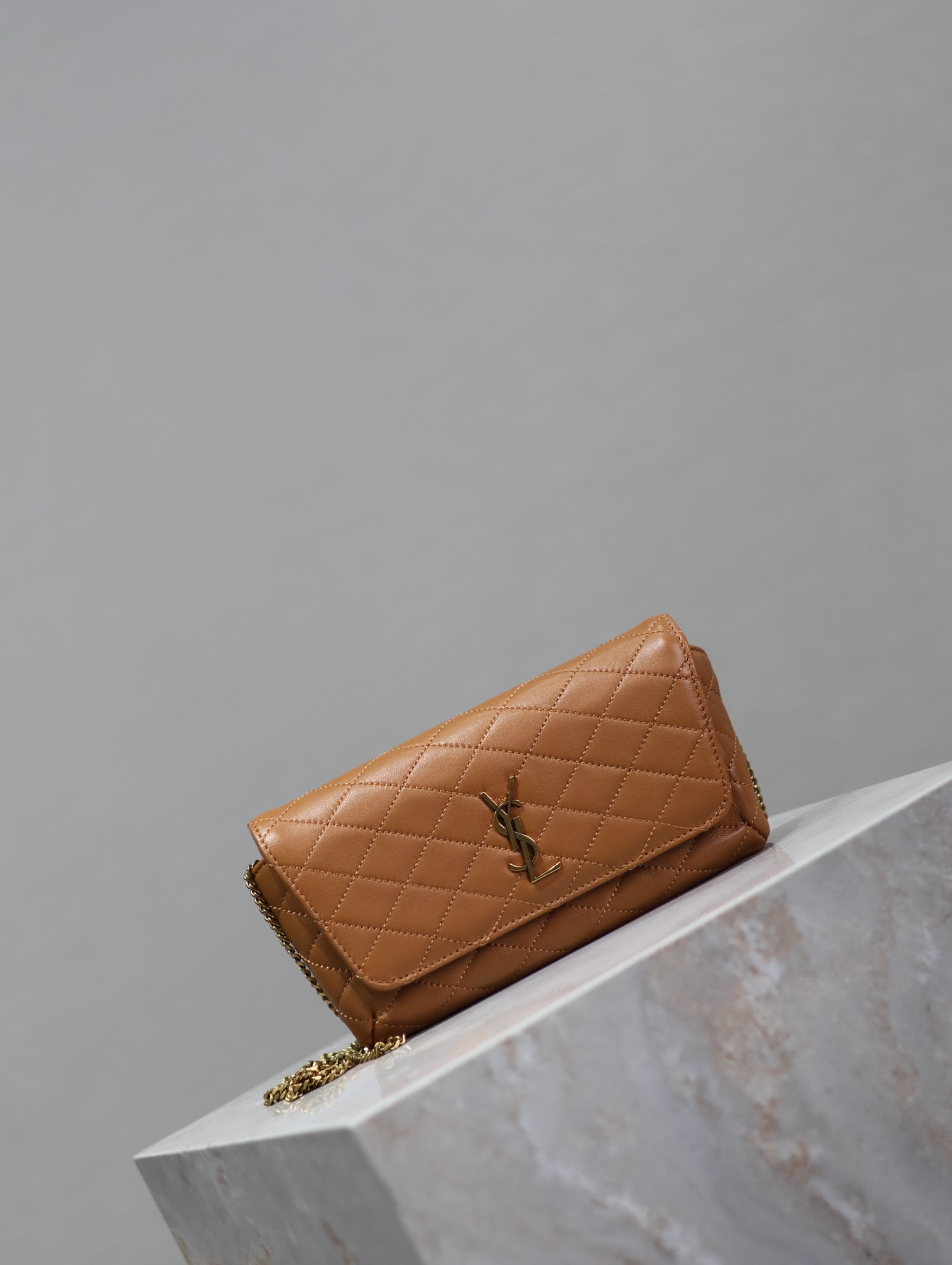 YSL 25S SAINT LAURENT GABY 19 IN FOX QUILTED CALFSKIN GOLD HARDWRE