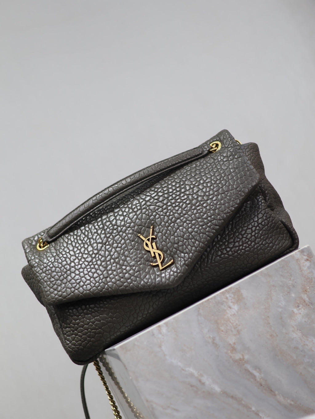 YSL 25S CALYPSO BAG 38 IN ARMY GREEN GRAINED LAMBSKIN GOLD HARDWRE