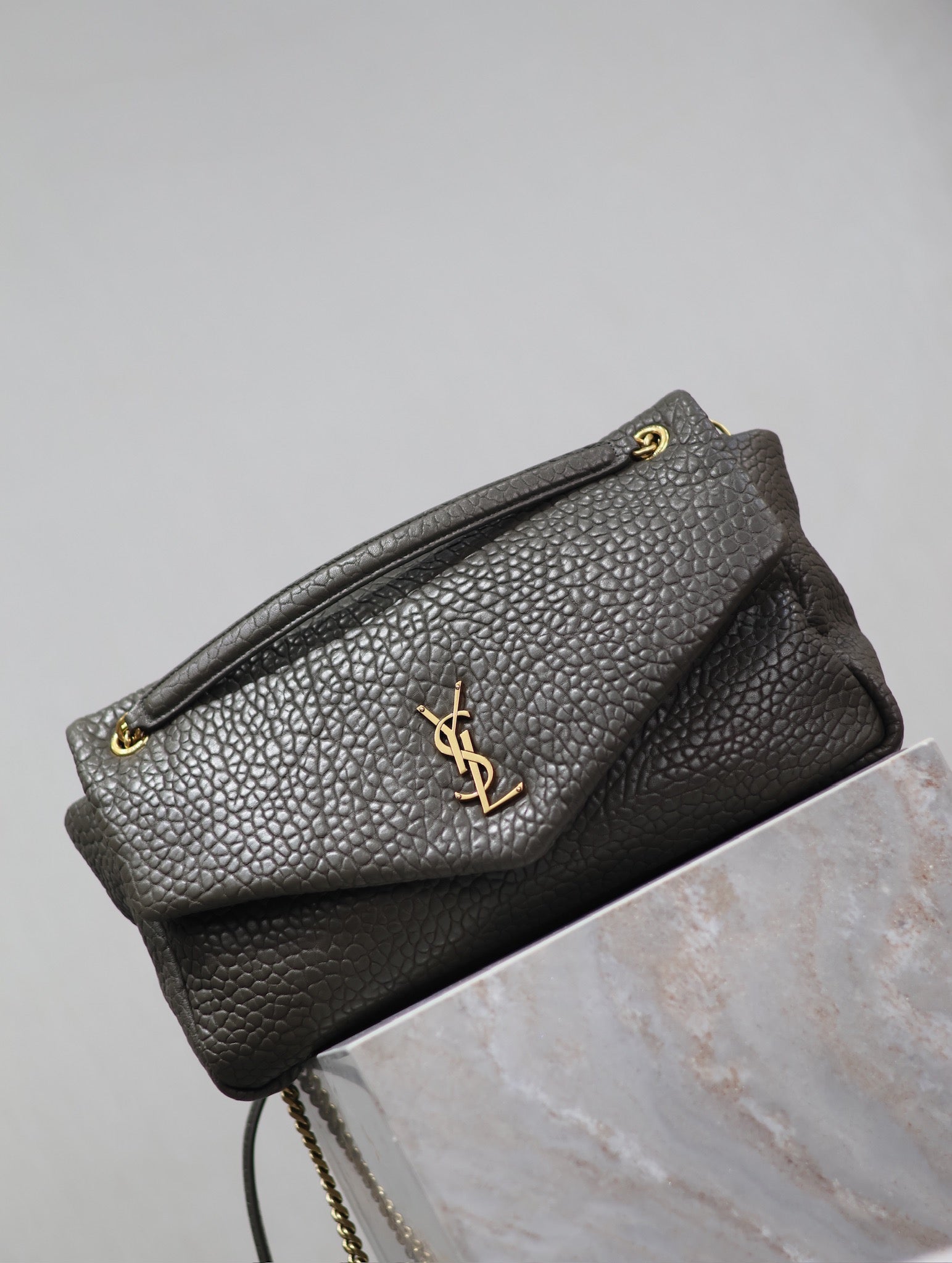 YSL 25S CALYPSO BAG 38 IN ARMY GREEN GRAINED LAMBSKIN GOLD HARDWRE