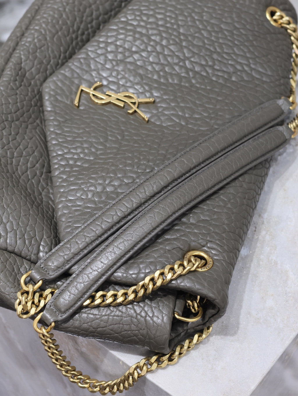 YSL 25S CALYPSO BAG 38 IN ARMY GREEN GRAINED LAMBSKIN GOLD HARDWARE