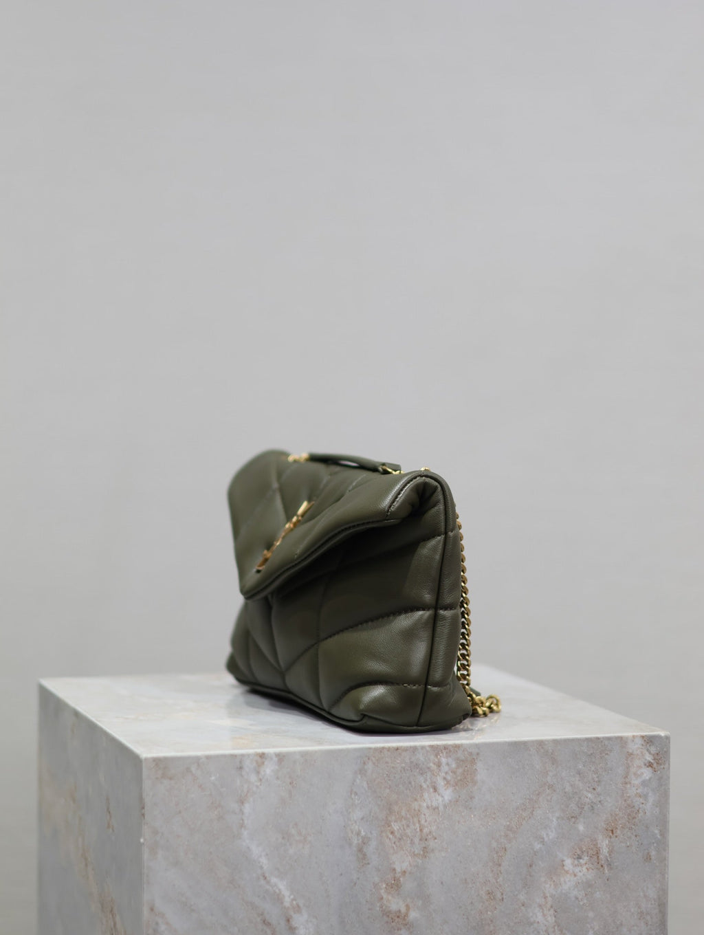 YSL 25S LOULOU PUFFER MINI 23 IN DARK OLIVE CALFSKIN GOLD HARDWARE