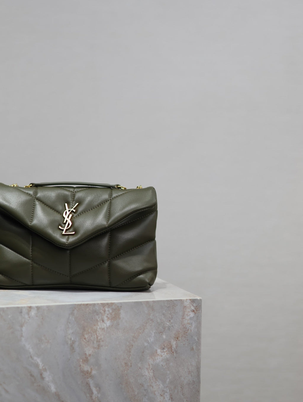 YSL 25S LOULOU PUFFER MINI 23 IN DARK OLIVE CALFSKIN GOLD HARDWRE