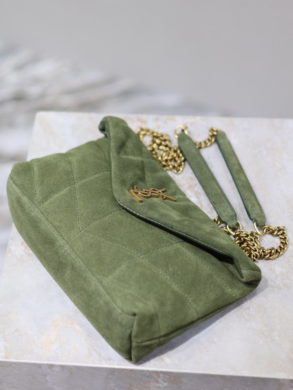 YSL 25S LOULOU PUFFER MINI 23 IN GREEN SUEDE GOLD HARDWRE