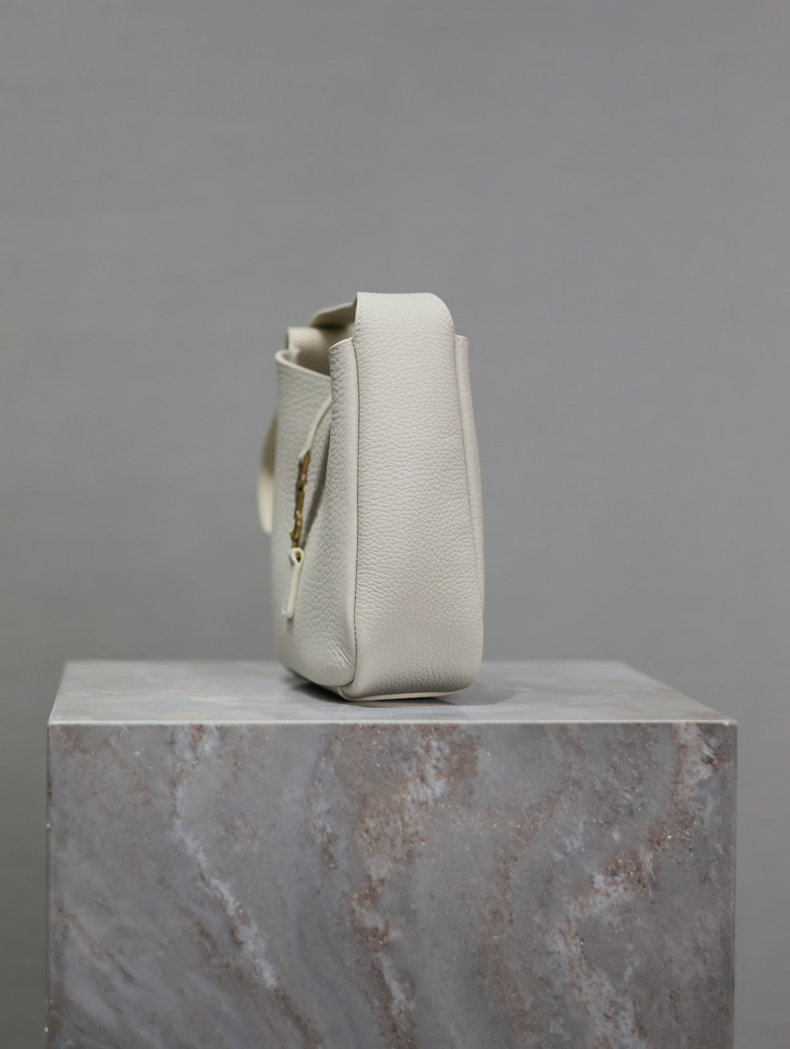 YSL 25S LE 5 À 7 BAG 16 IN BLANC VINTAGE GRAINED CALFSKIN GOLD HARDWRE