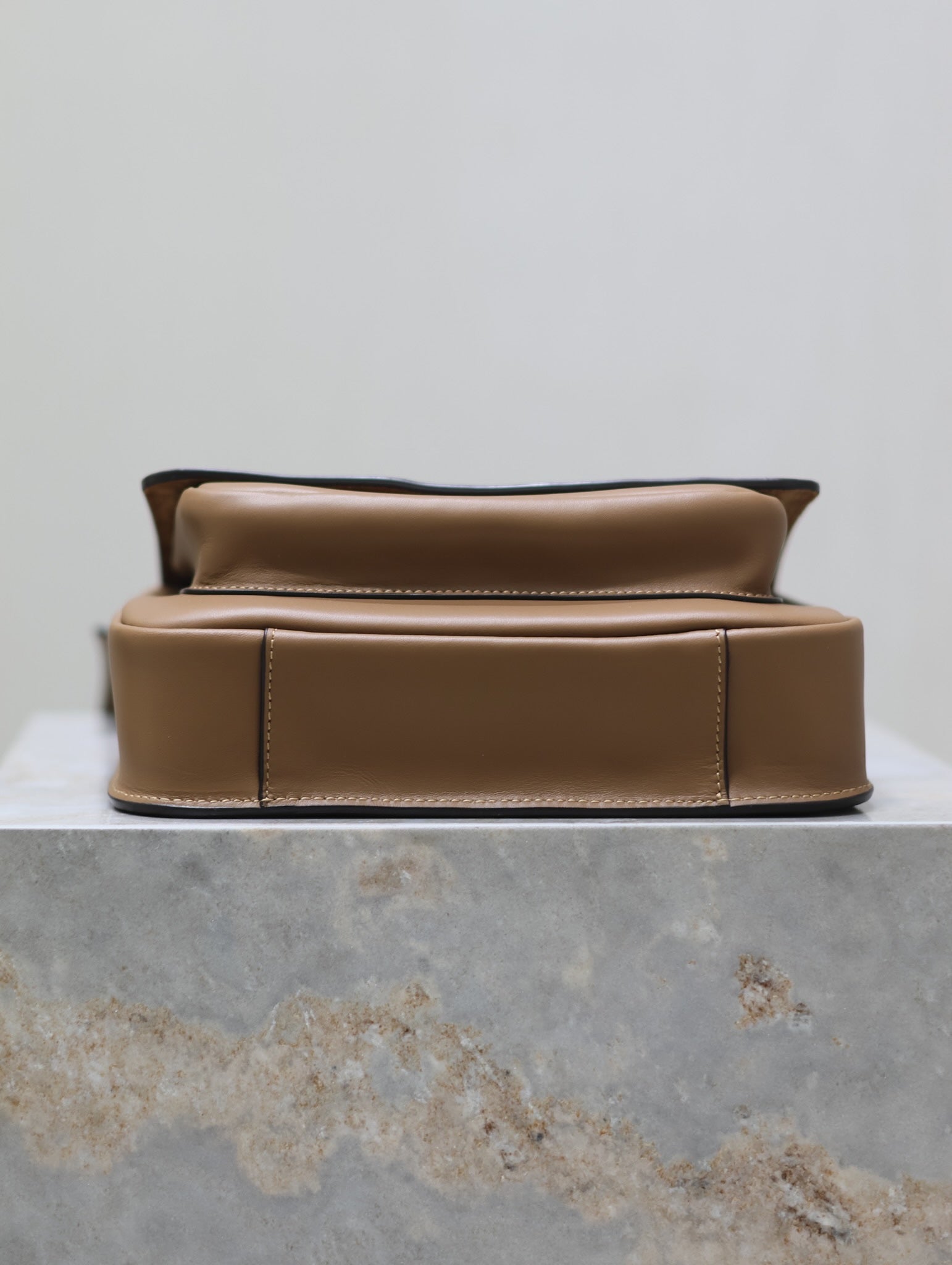 YSL 25S NIKI BABY 22 IN BROWN CALFSKIN GOLD HARDWARE