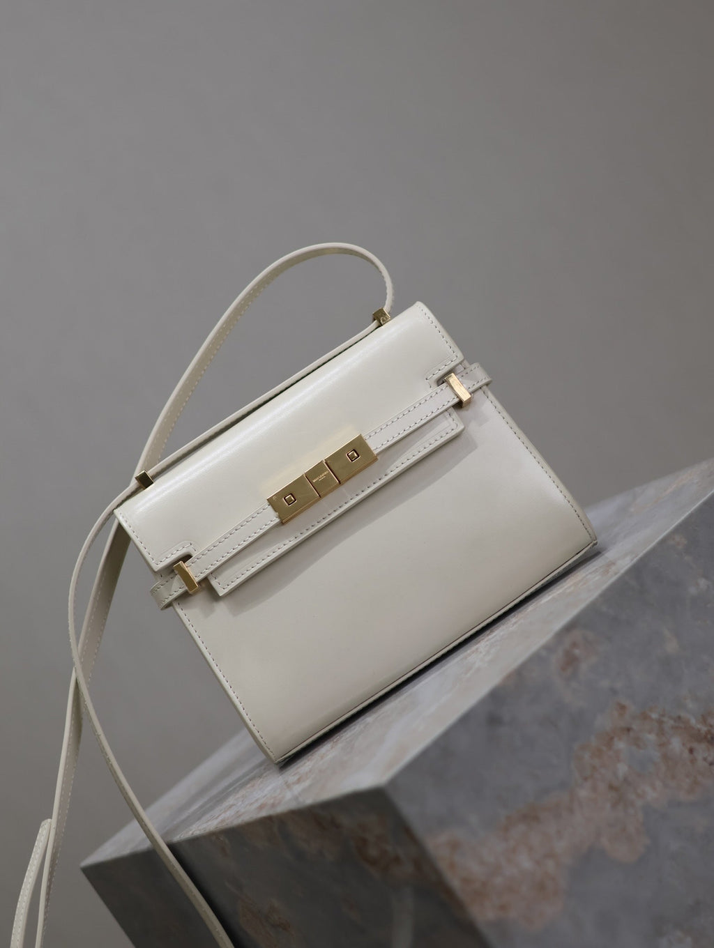 YSL 25S MINI MANHATTAN 19 IN BLANC VINTAGE CALFSKIN GOLD HARDWRE