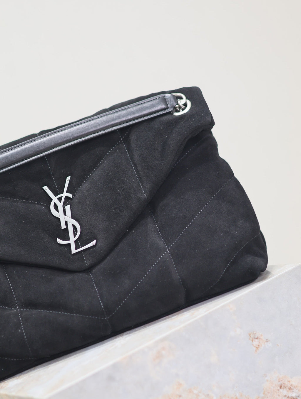 YSL 25S LOULOU PUFFER GM 35 IN BLACK SUEDE SILVER HARDWARE