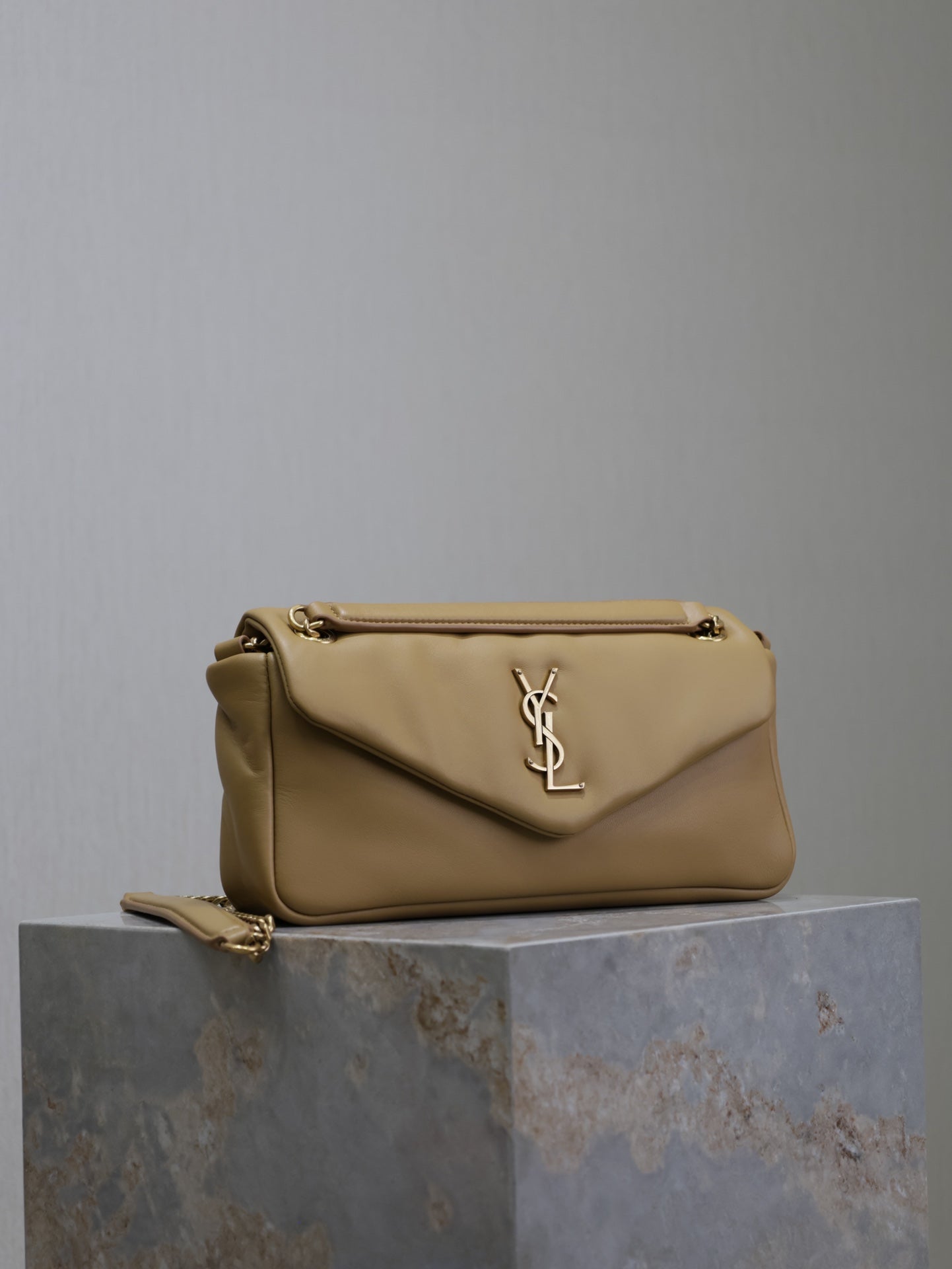 YSL 25S CALYPSO HANDBAG 26 IN LIGHT BROWN LAMBSKIN GOLD HARDWRE