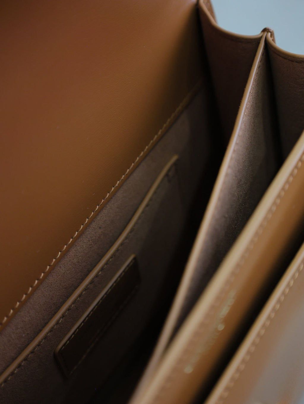 YSL 25S SUNSET BAG 22 IN DARK CARAMEL CALFSKIN GOLD HARDWARE