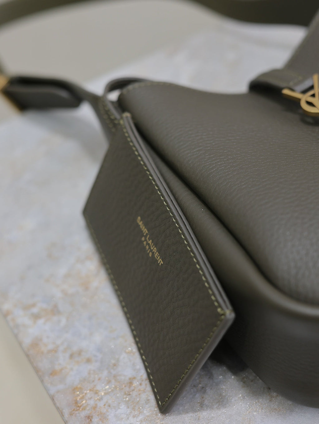 YSL 25S LE 5 À 7 BAG 16 IN LIGHT MUSK GRAINED CALFSKIN GOLD HARDWRE