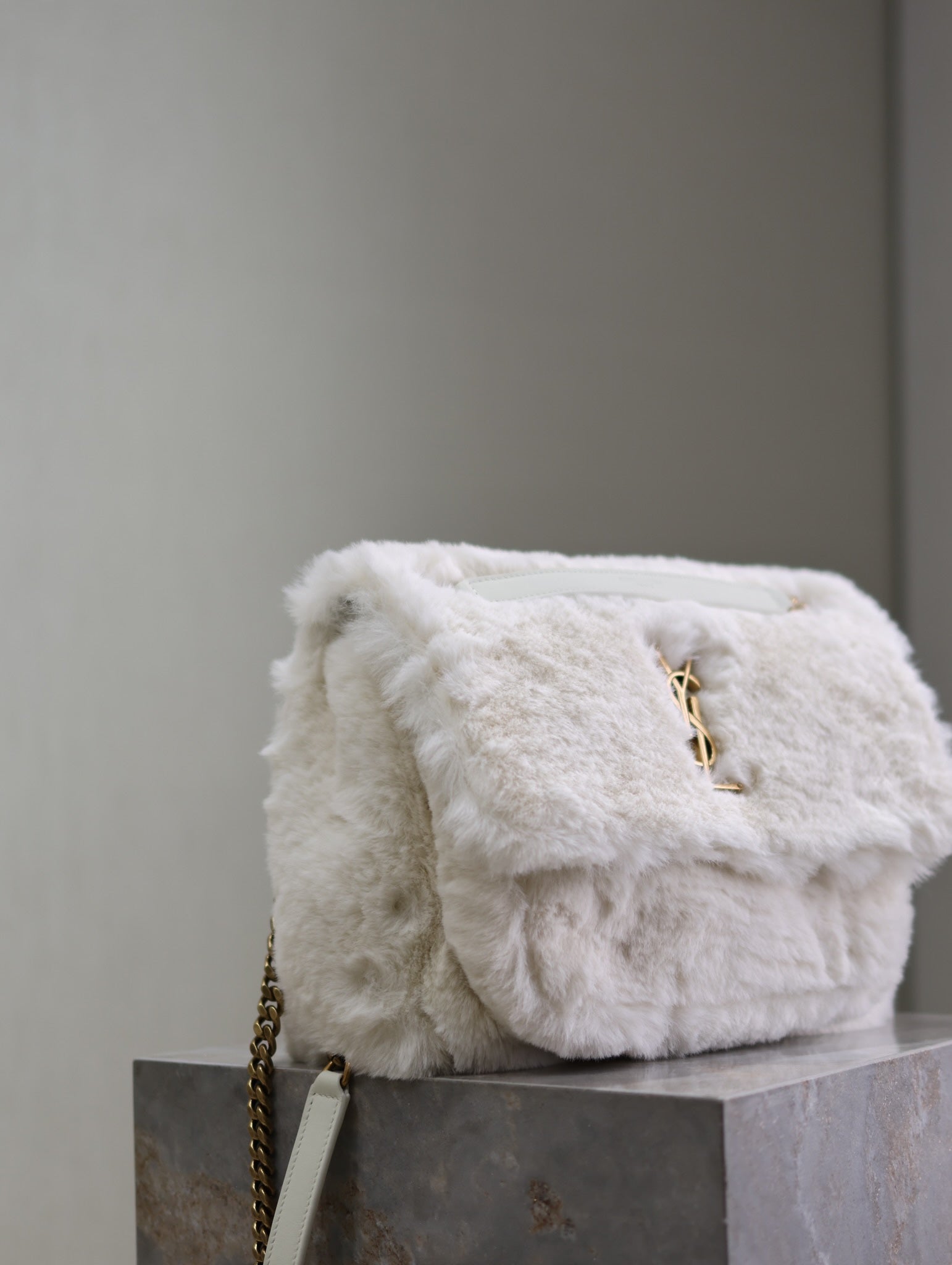 NIKI MEDIUM 28 IN WHITE RABBIT FUR GOLD HARDWARE