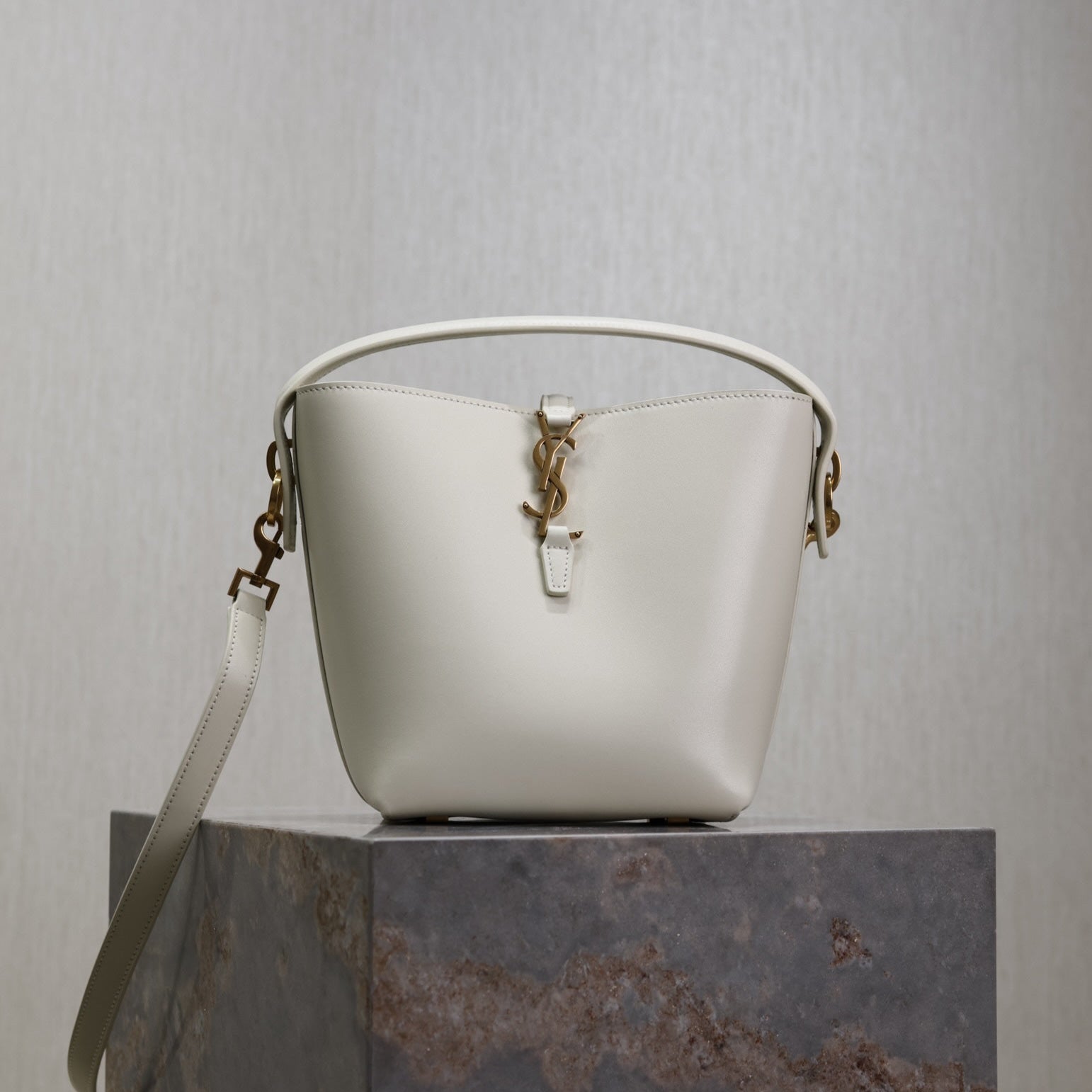 YSL 25S LE 37 BAG 20 IN DUSTY GRAY CALFSKIN GOLD HARDWRE