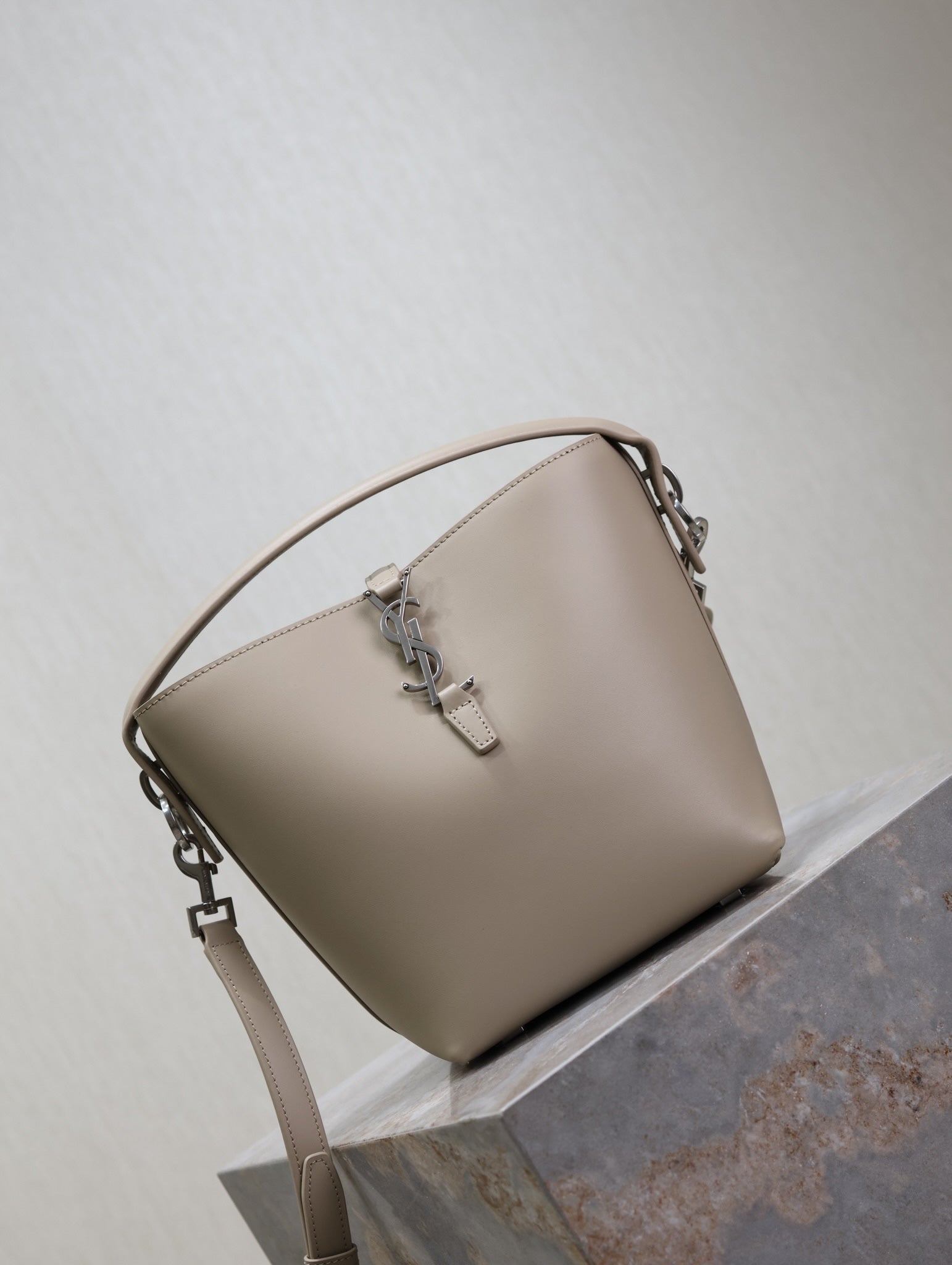 YSL 25S LE 37 BAG 20 IN DUSTY GRAY CALFSKIN SILVER HARDWRE