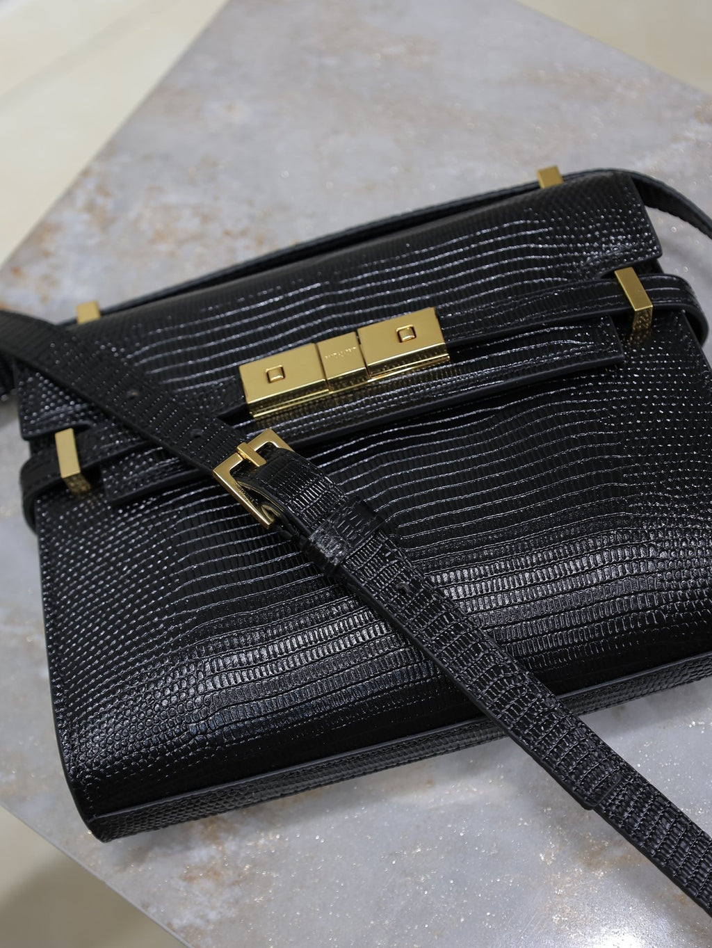 YSL 25S MINI MANHATTAN 19 IN BLACK SHINY CROCODILE CALFSKIN GOLD HARDWRE
