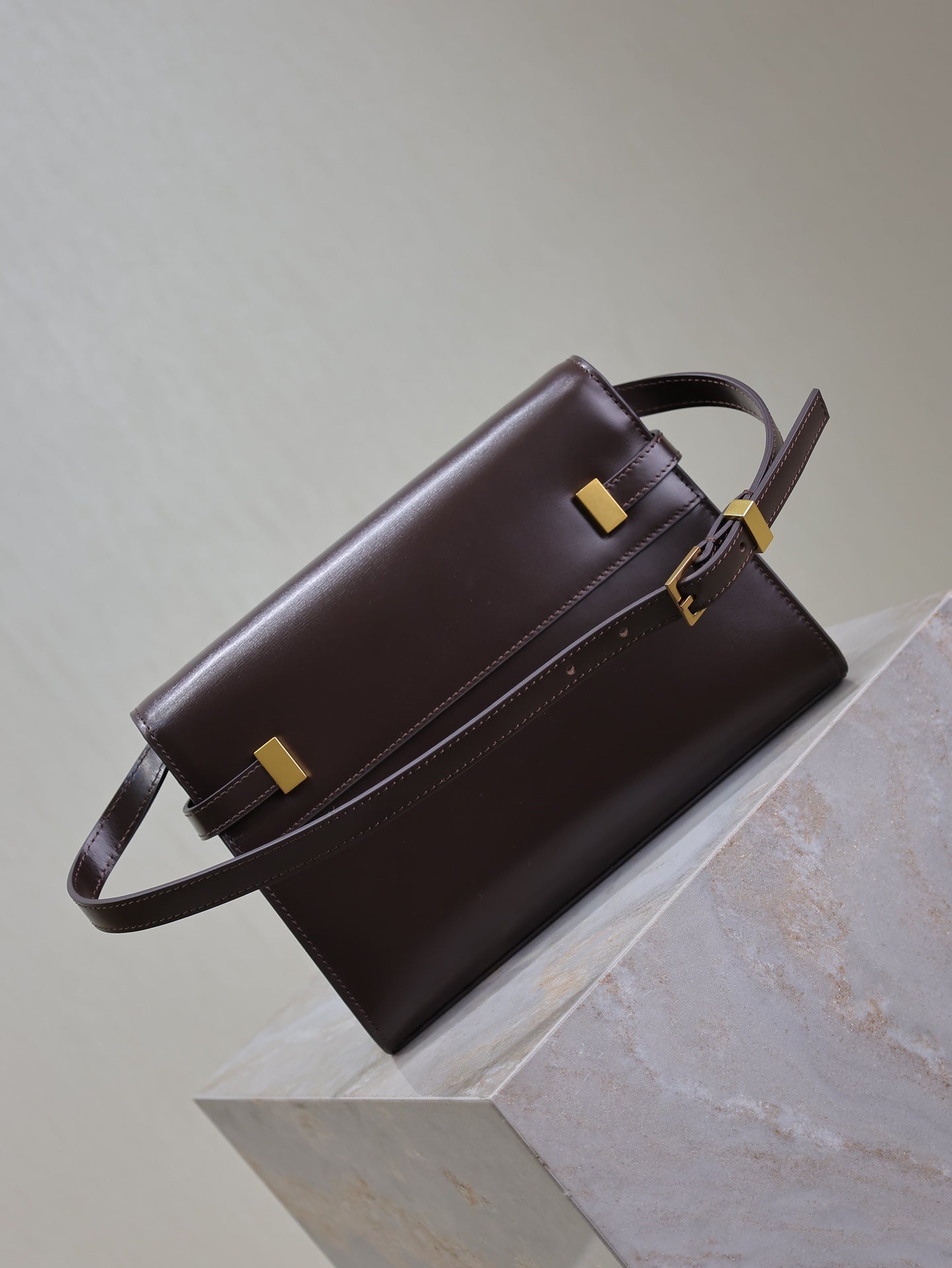 YSL 25S MANHATTAN SMALL 24 IN ROUGE CABERNET CALFSKIN GOLD HARDWRE