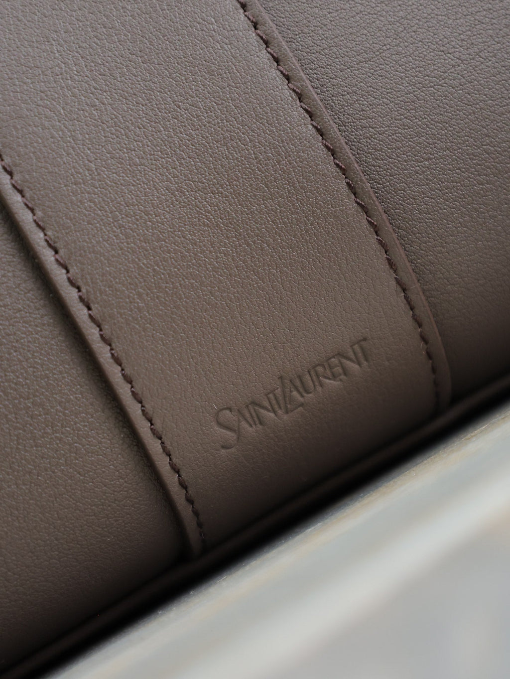 YSL 25S Y TOTE 50 IN PURPLE BROWN CALFSKIN GOLD HARDWRE