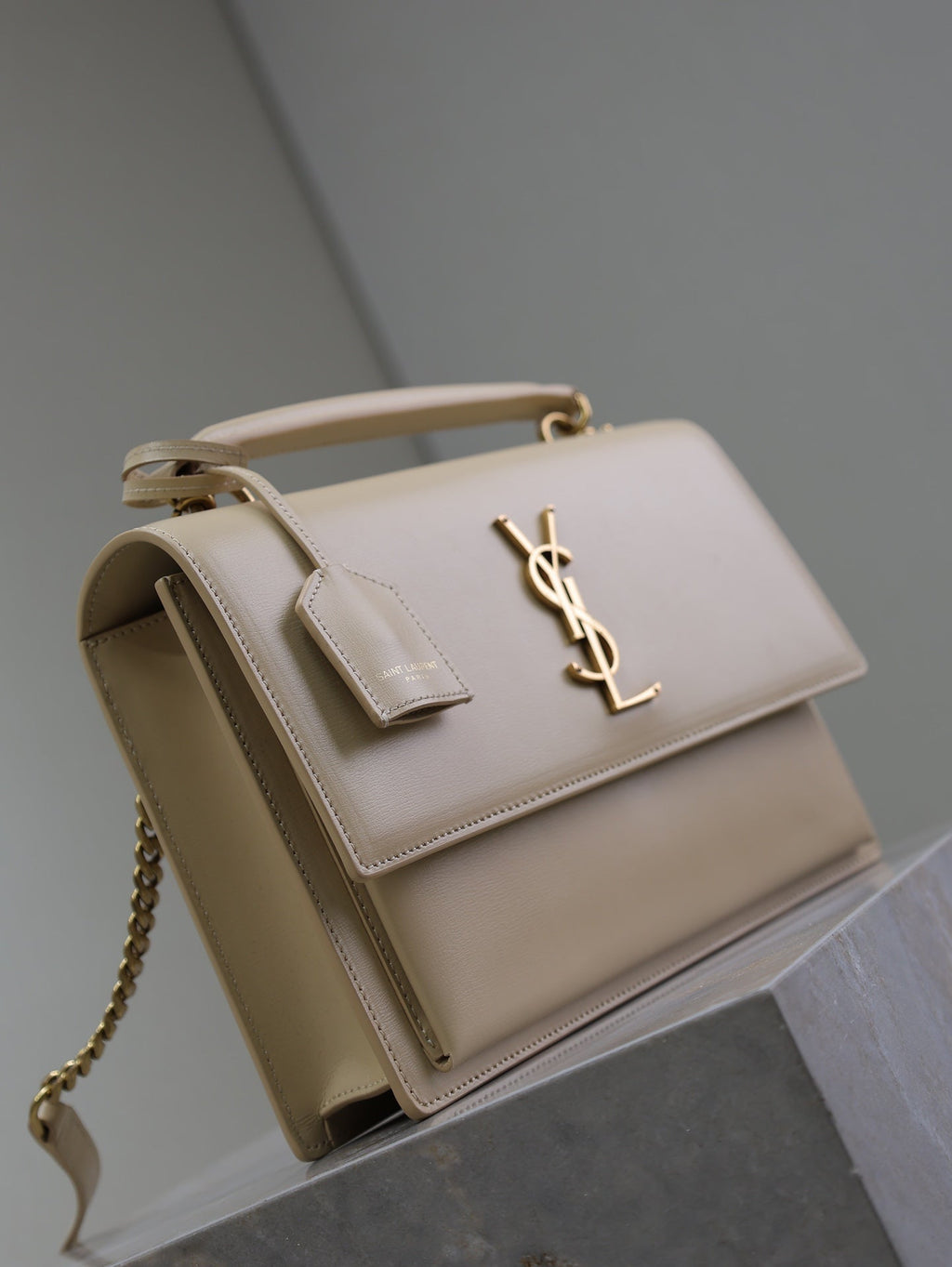 YSL 25S SUNSET MM 25 IN NUDE CALFSKIN GOLD HARDWRE