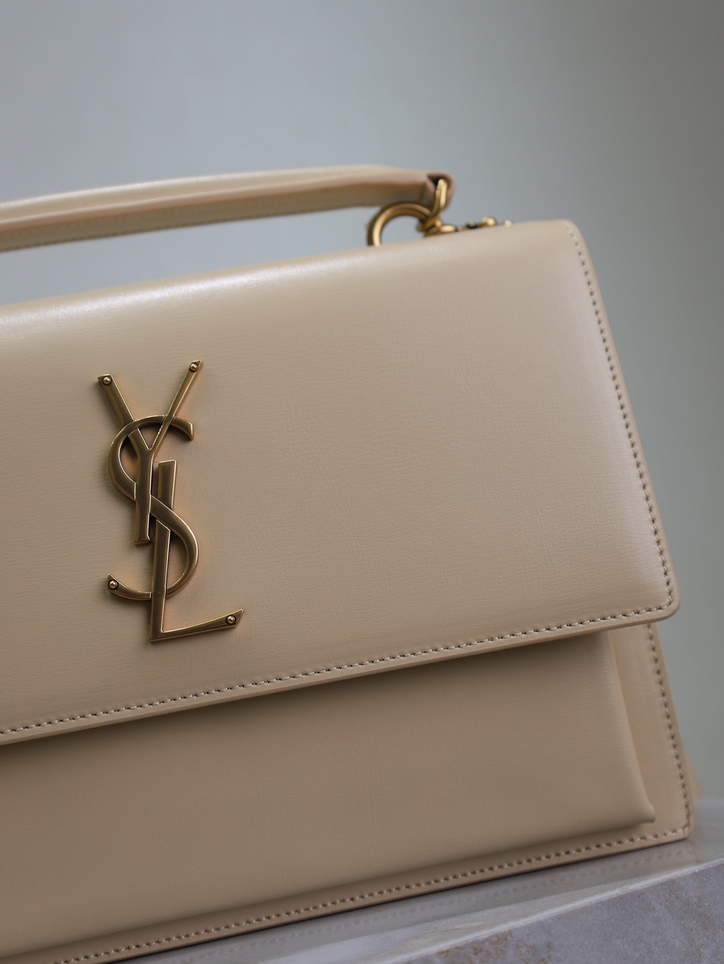 YSL 25S SUNSET MM 25 IN NUDE CALFSKIN GOLD HARDWRE