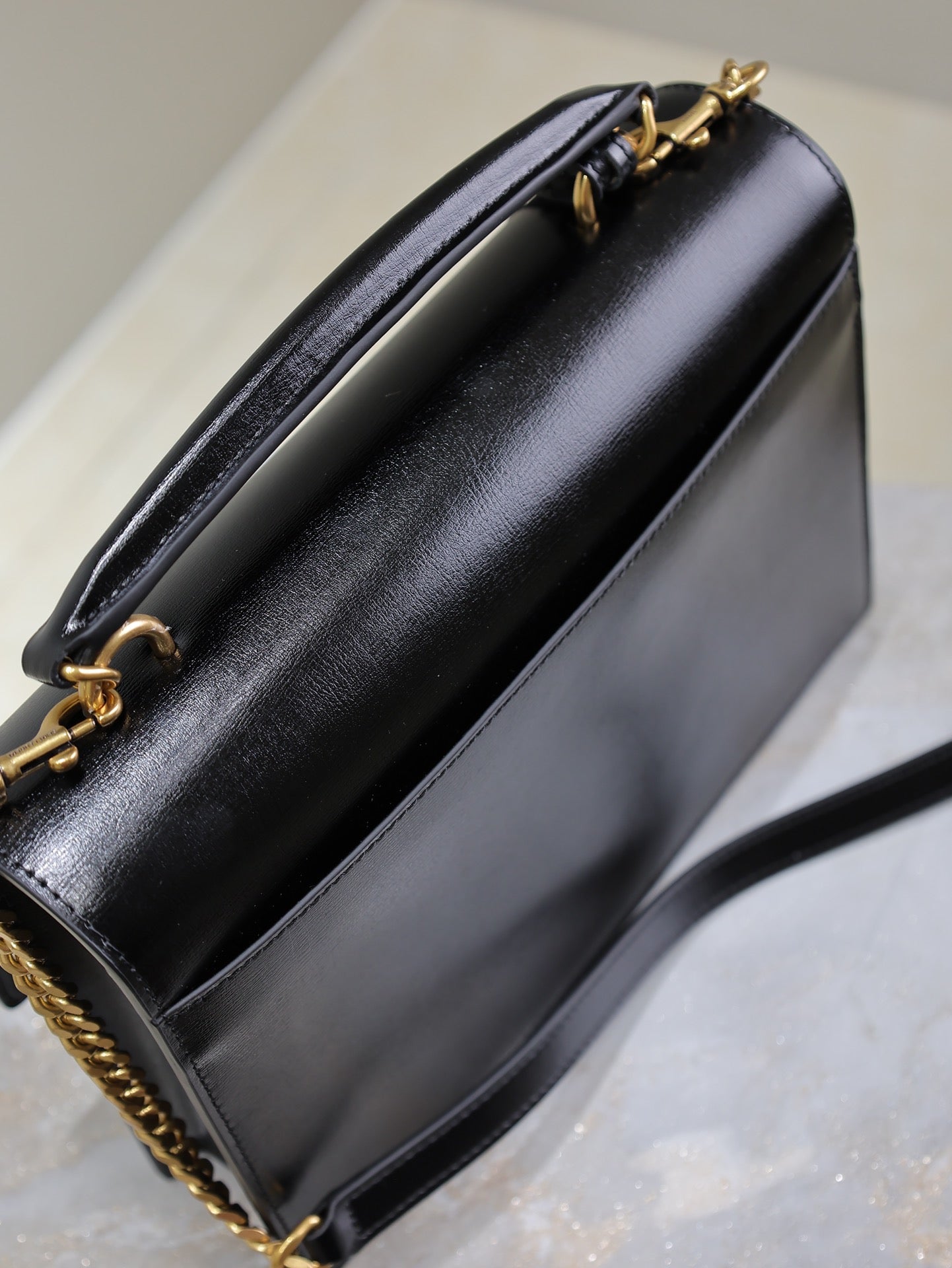 YSL 25S SUNSET MM 25 IN BLACK CALFSKIN GOLD HARDWRE