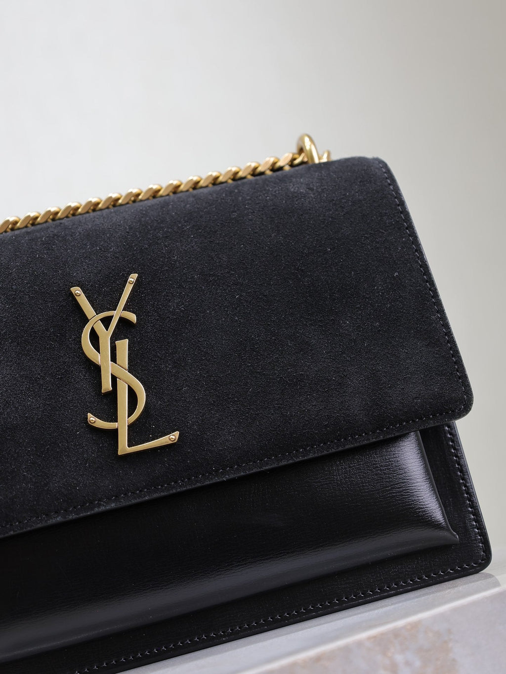 YSL 25S SUNSET BAG 22 IN BLACK CALFSKIN AND SUEDE GOLD HARDWARE