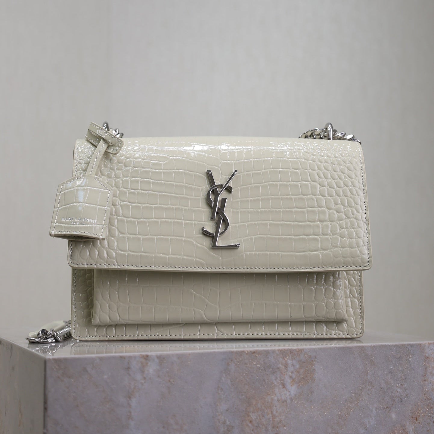 YSL 25S SUNSET MEDIUM 22 IN IVORY CROCODILE-EMBOSSED SHINY CALFSKIN SILVER HARDWRE
