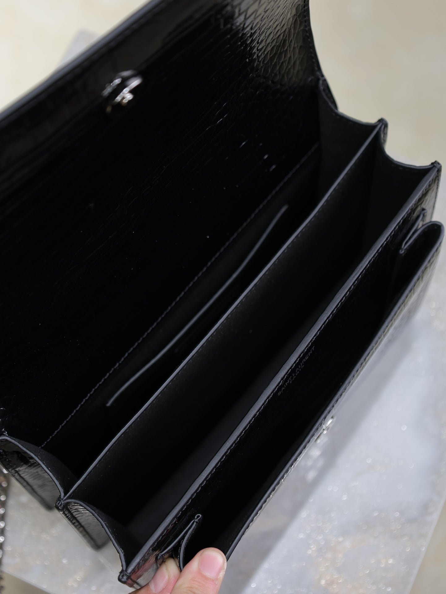 YSL 25S SUNSET MEDIUM 22 IN BLACK CROCODILE-EMBOSSED SHINY CALFSKIN SILVER HARDWARE