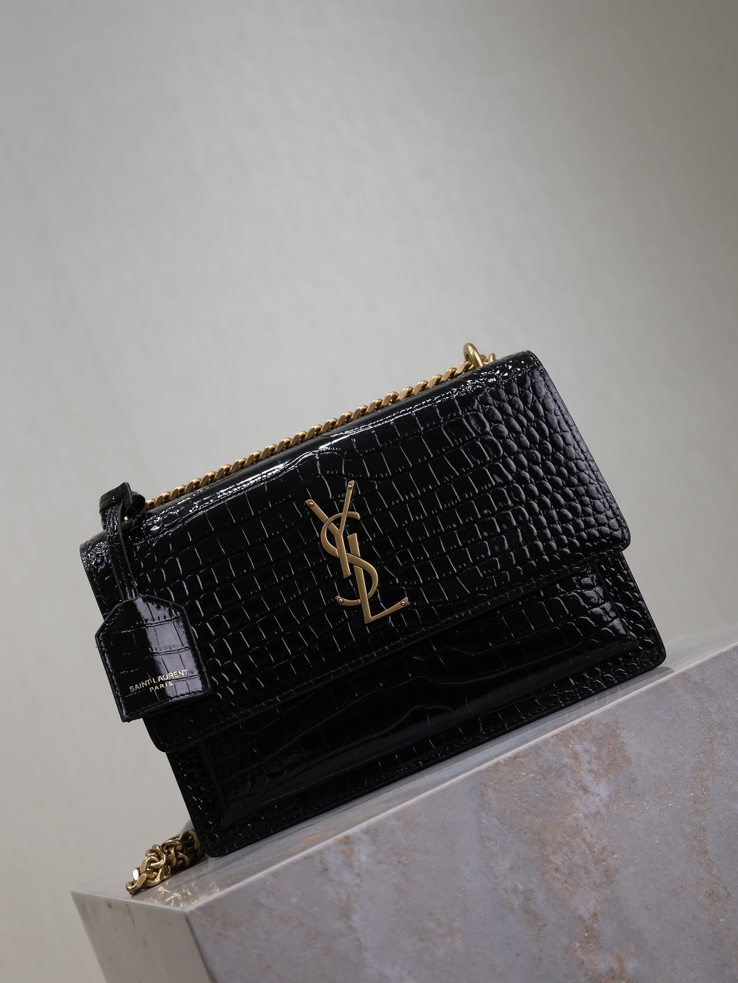 YSL 25S SUNSET MEDIUM 22 IN BLACK CROCODILE-EMBOSSED SHINY CALFSKIN GOLD HARDWRE