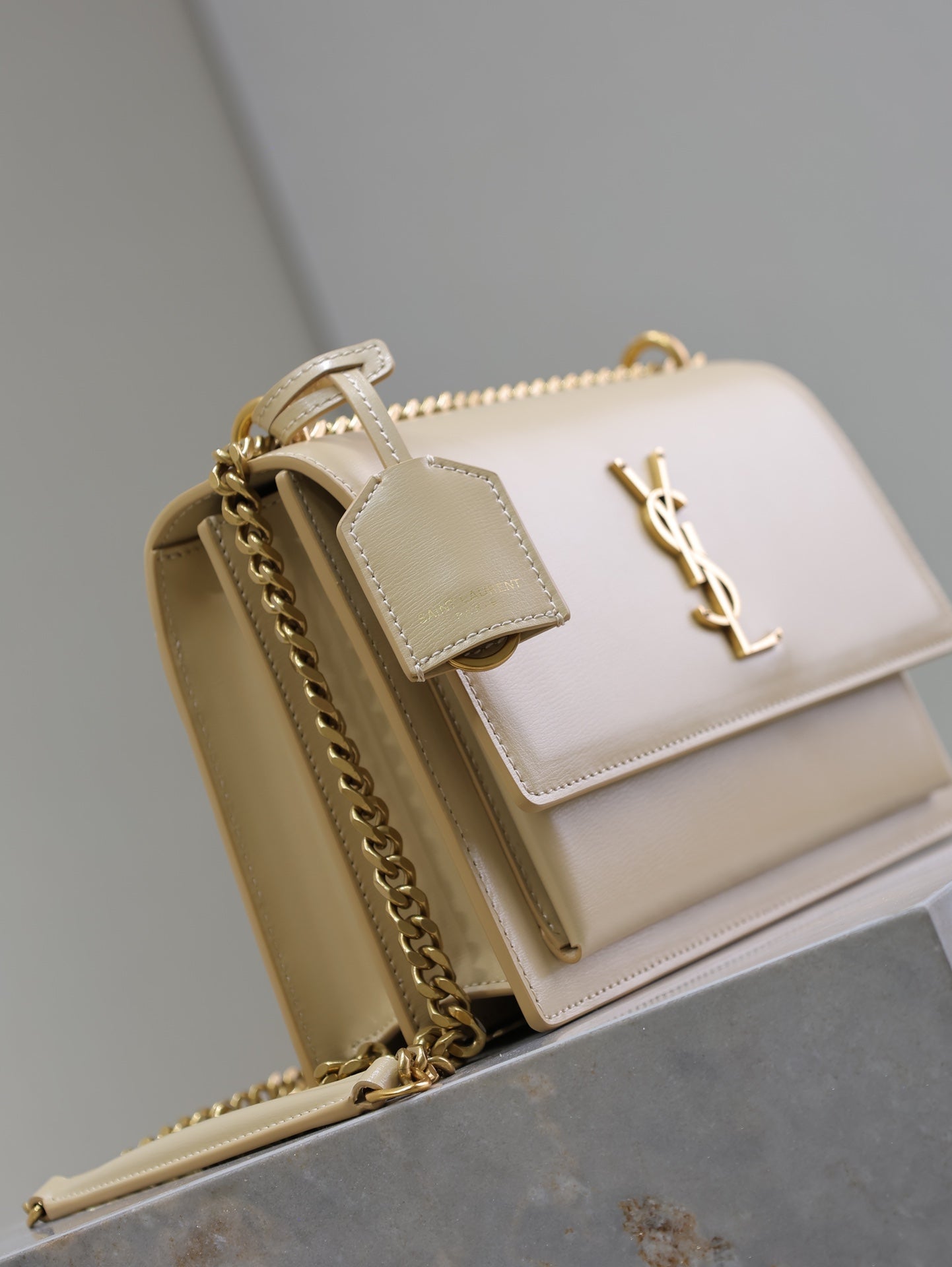 YSL 25S SUNSET BAG 22 IN NUDE CALFSKIN GOLD HARDWARE