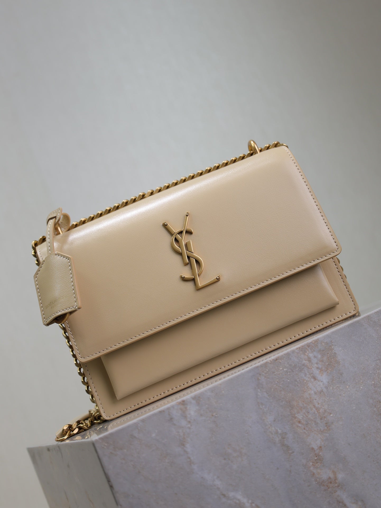 YSL 25S SUNSET BAG 22 IN NUDE CALFSKIN GOLD HARDWARE