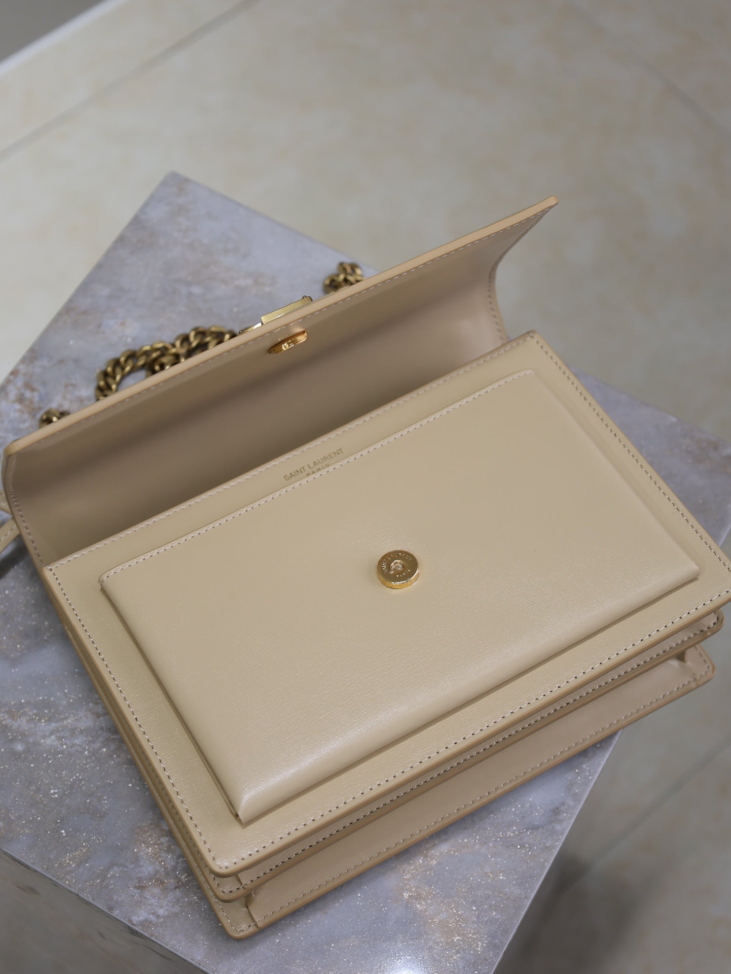 YSL 25S SUNSET BAG 22 IN NUDE CALFSKIN GOLD HARDWRE