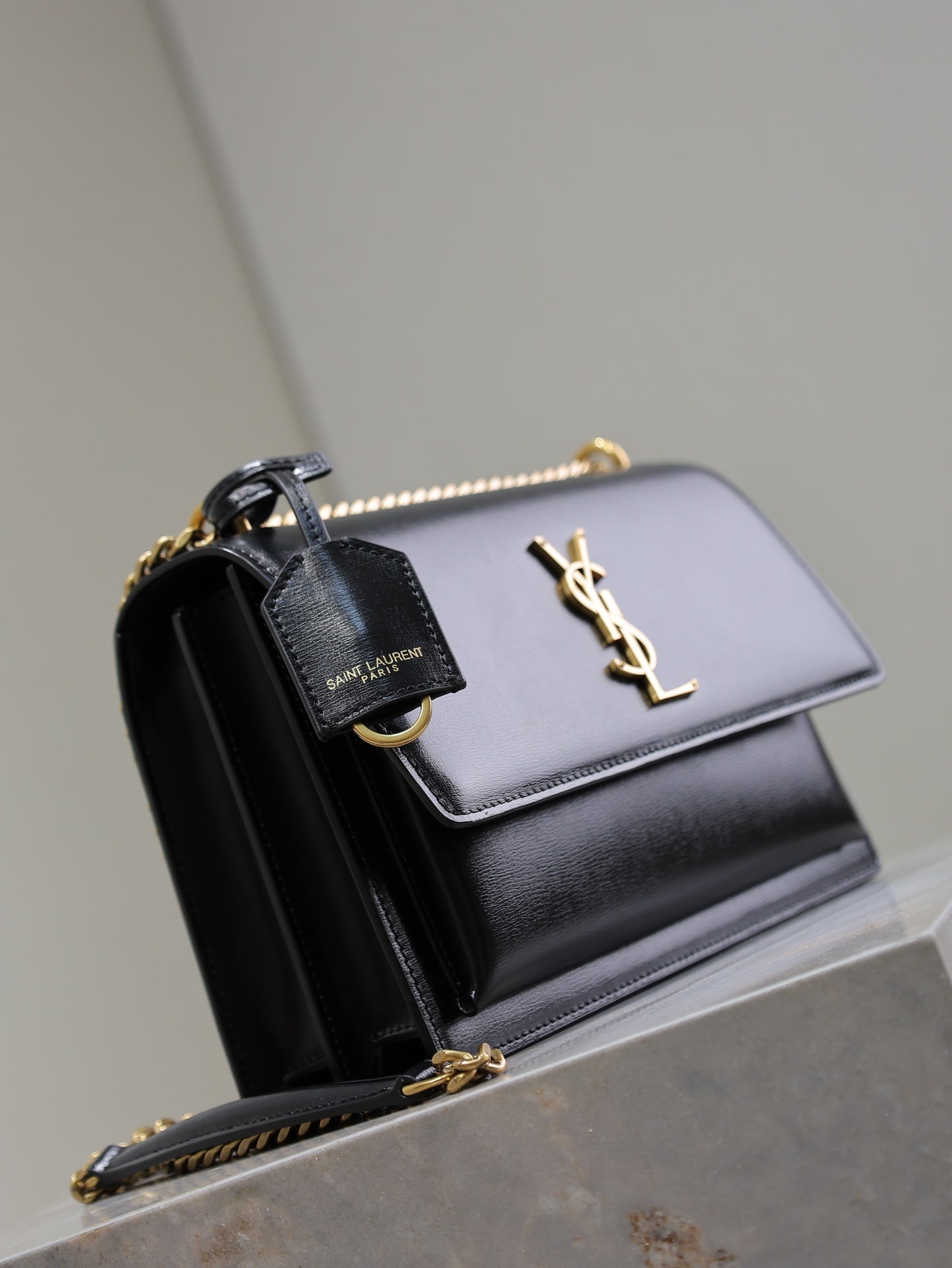 YSL 25S SUNSET BAG 22 IN BLACK CALFSKIN GOLD HARDWRE