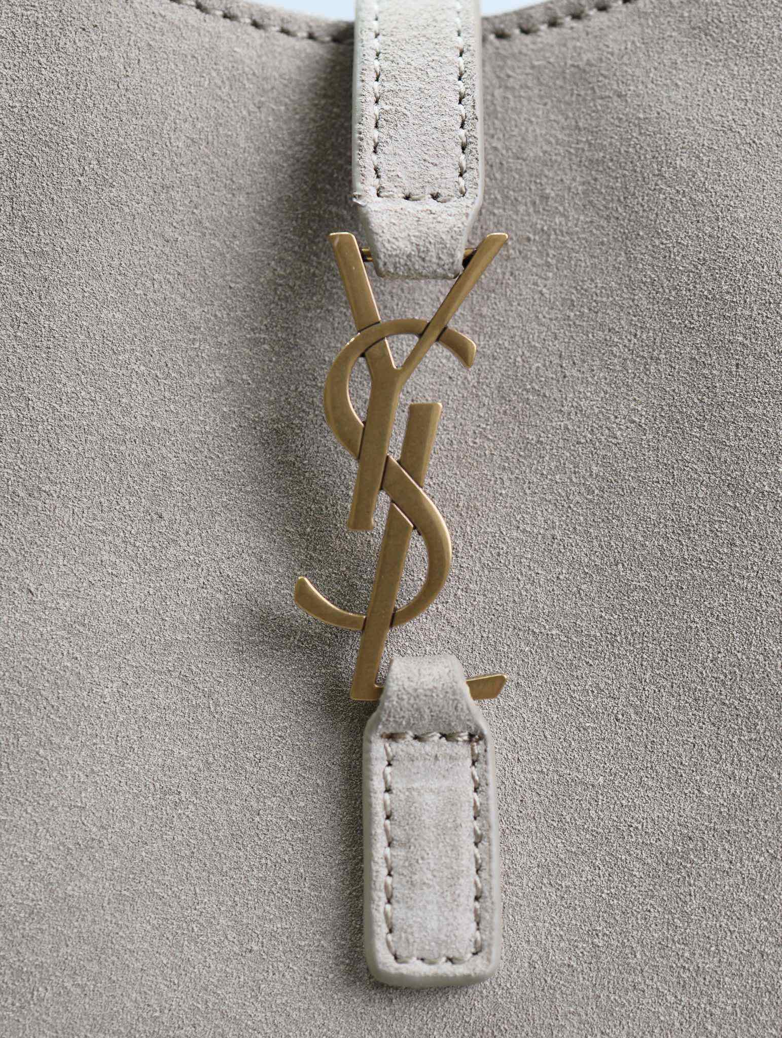 LE 5 À 7 HOBO MINI BAG 18 IN LIGHT BROWN SUEDE COPPER HARDWARE