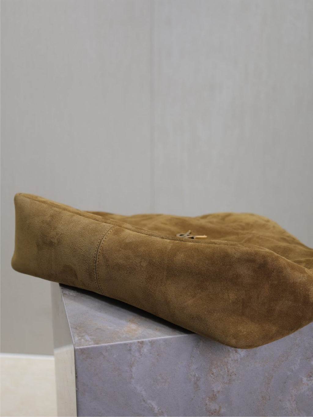 YSL NIKI TOTE BAG 34 IN CAMEL BROWN SUEDE GOLD HARDWARE