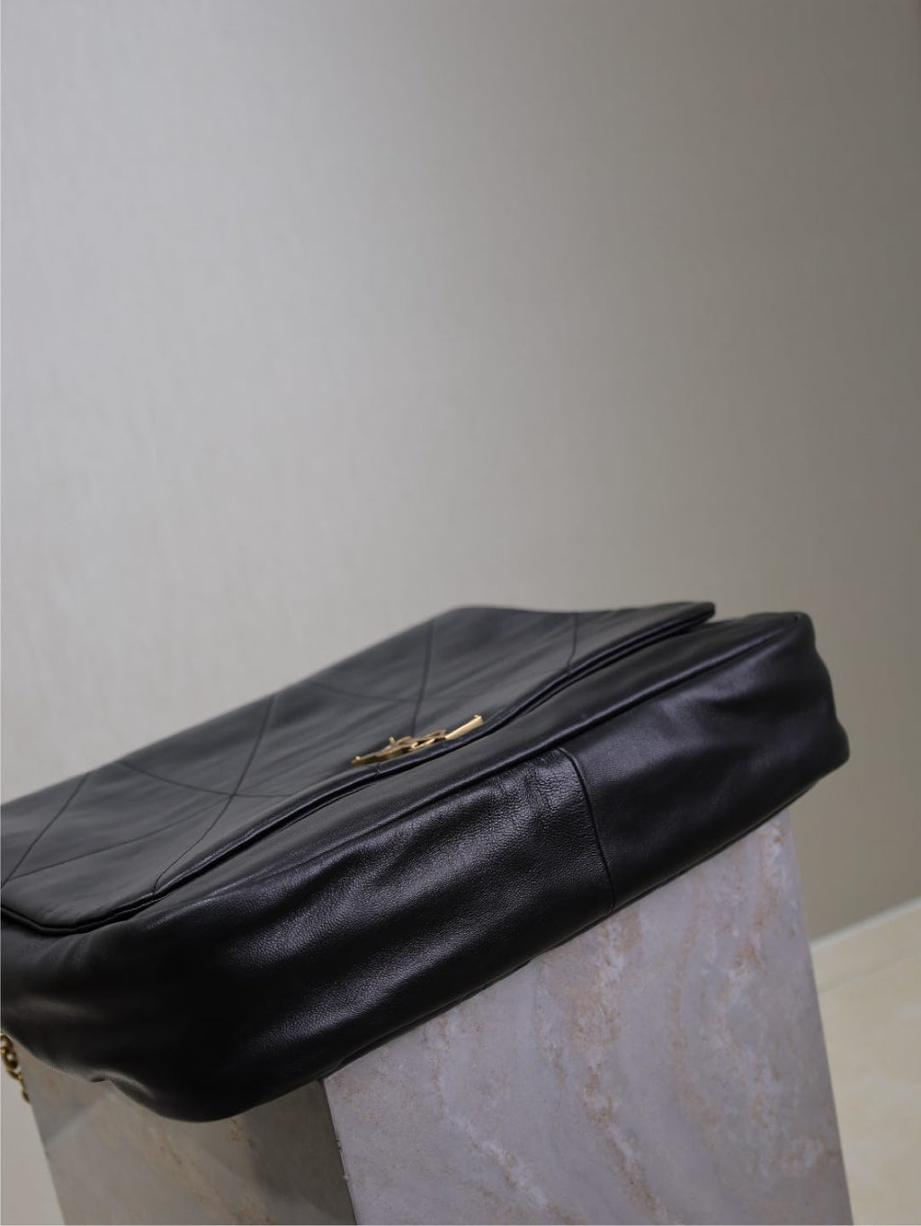 JAMIE 4.3 LARGE BAG 43 IN BLACK LAMBSKIN GOLD HARDWARE