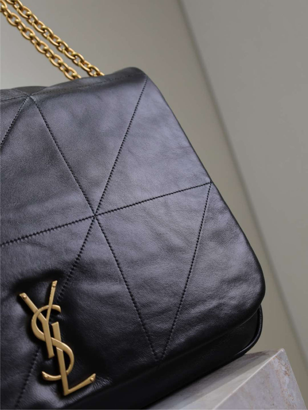 JAMIE 4.3 LARGE BAG 43 IN BLACK LAMBSKIN GOLD HARDWARE