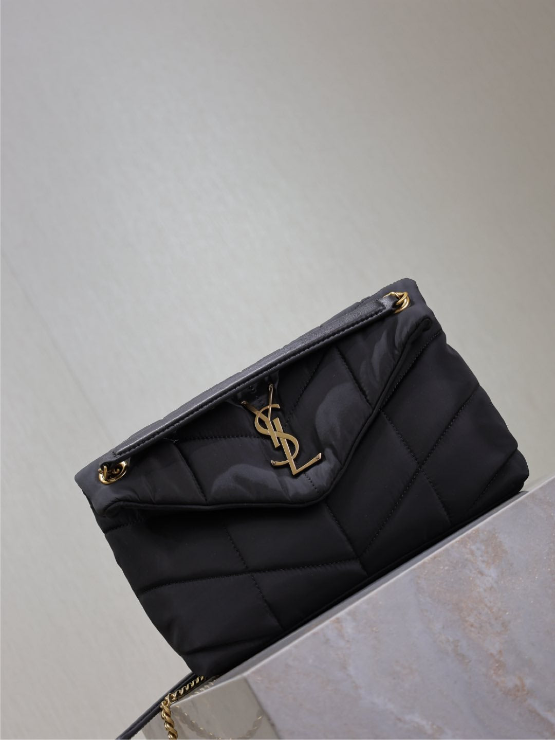 YSL 25S LOULOU PUFFER MEDIUM 29 IN BLACK NYLON