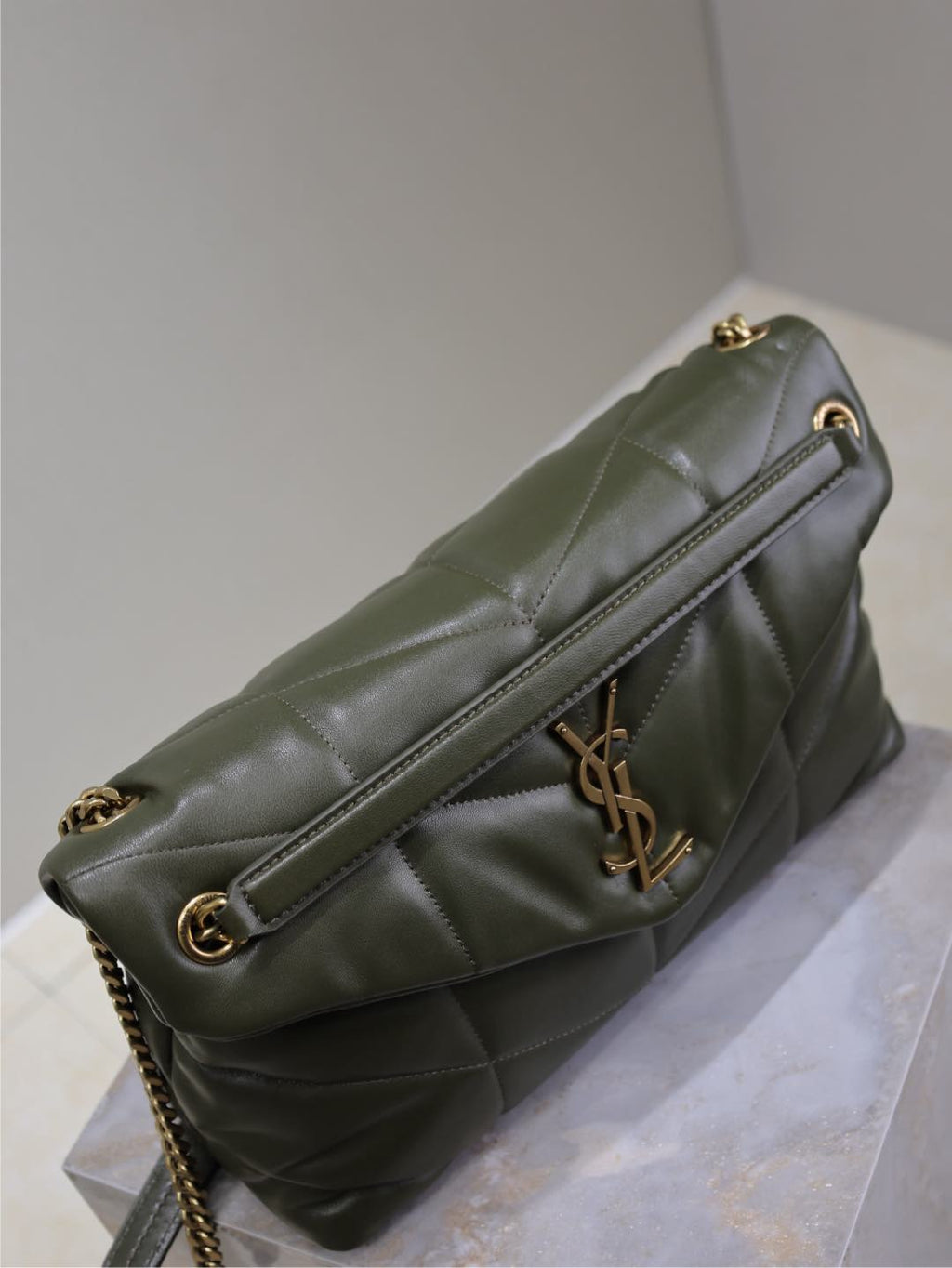 YSL 25S LOULOU PUFFER GM 35 IN DARK OLIVE CALFSKIN GOLD HARDWARE