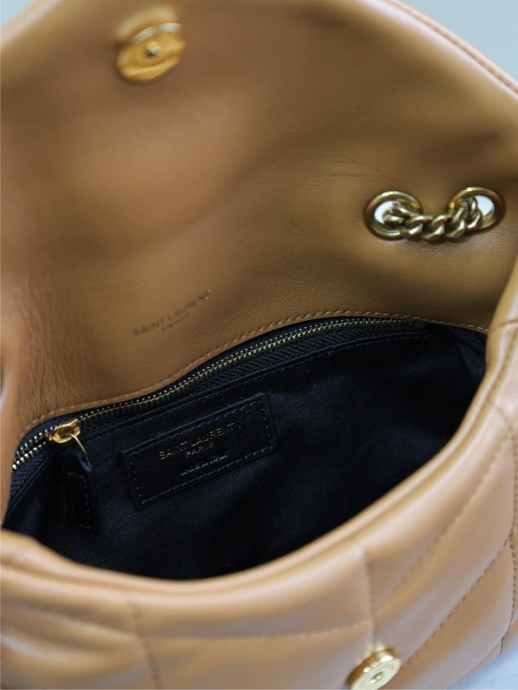 YSL 25S LOULOU PUFFER MINI 23 IN CARAMEL CALFSKIN GOLD HARDWARE