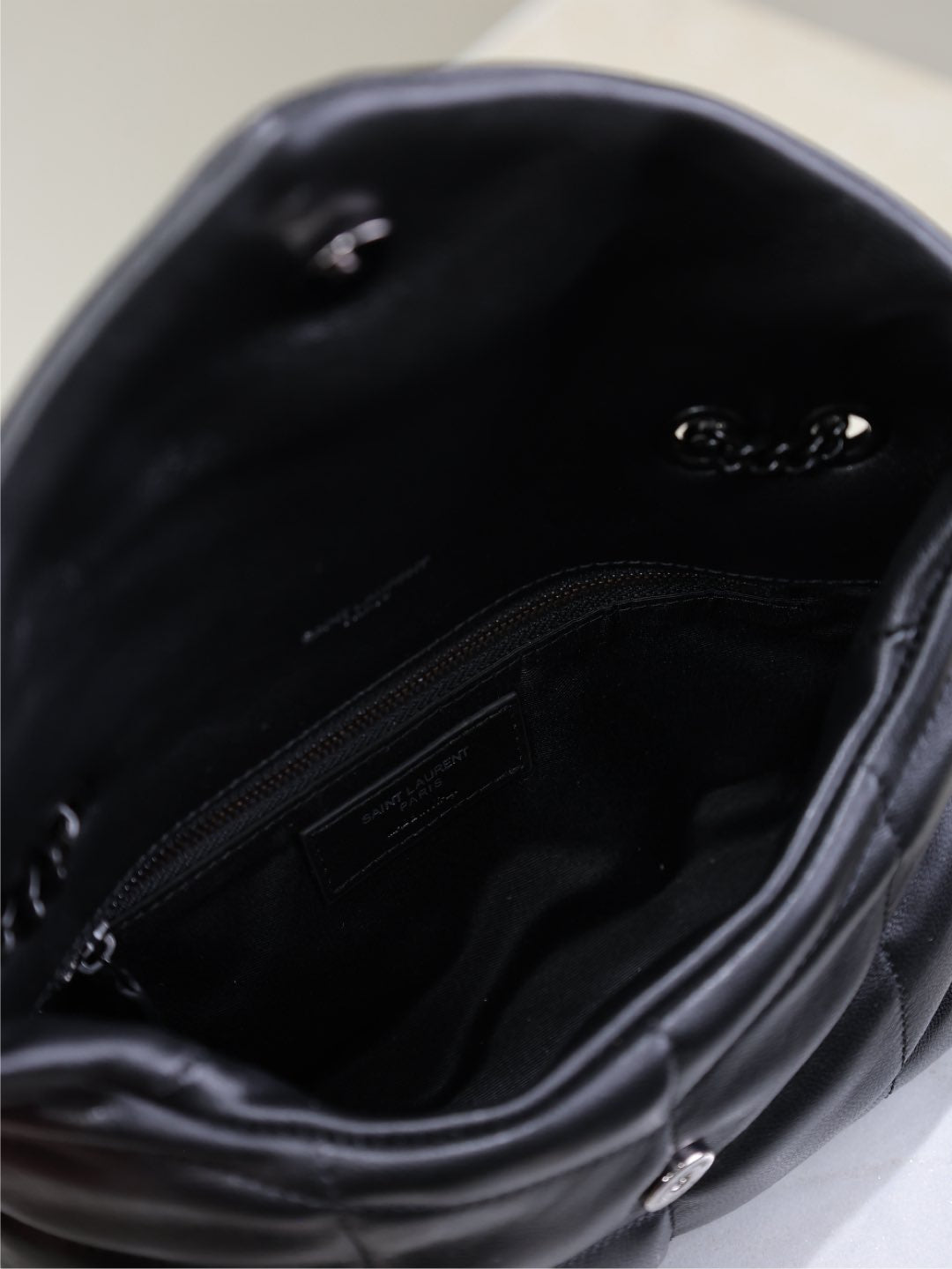 YSL 25S LOULOU PUFFER MINI 23 IN BLACK CALFSKIN BLACK HARDWRE