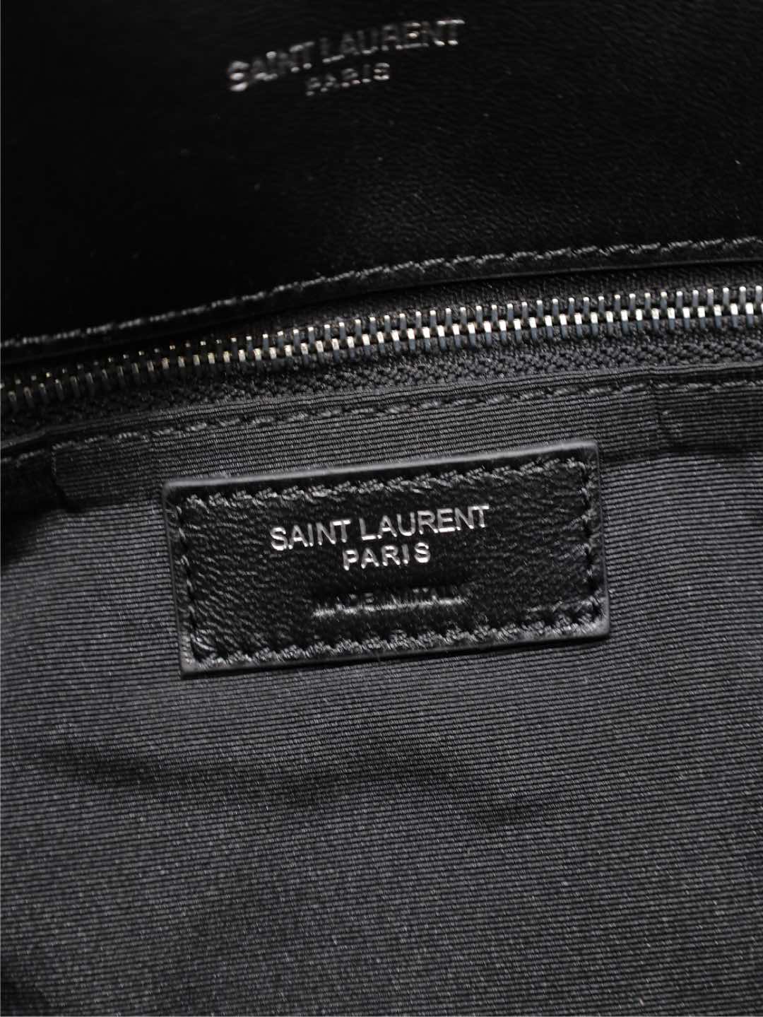 YSL 25S LOULOU PUFFER GM 35 IN BLACK CALFSKIN SILVER HARDWRE