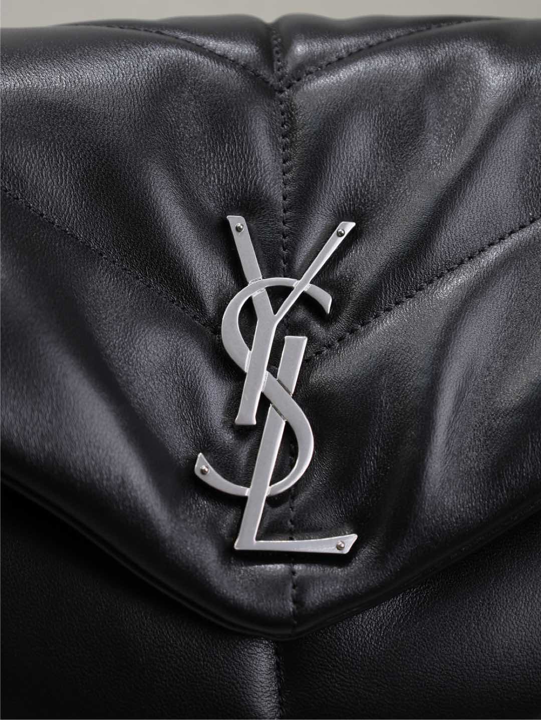 YSL 25S LOULOU PUFFER GM 35 IN BLACK CALFSKIN SILVER HARDWRE