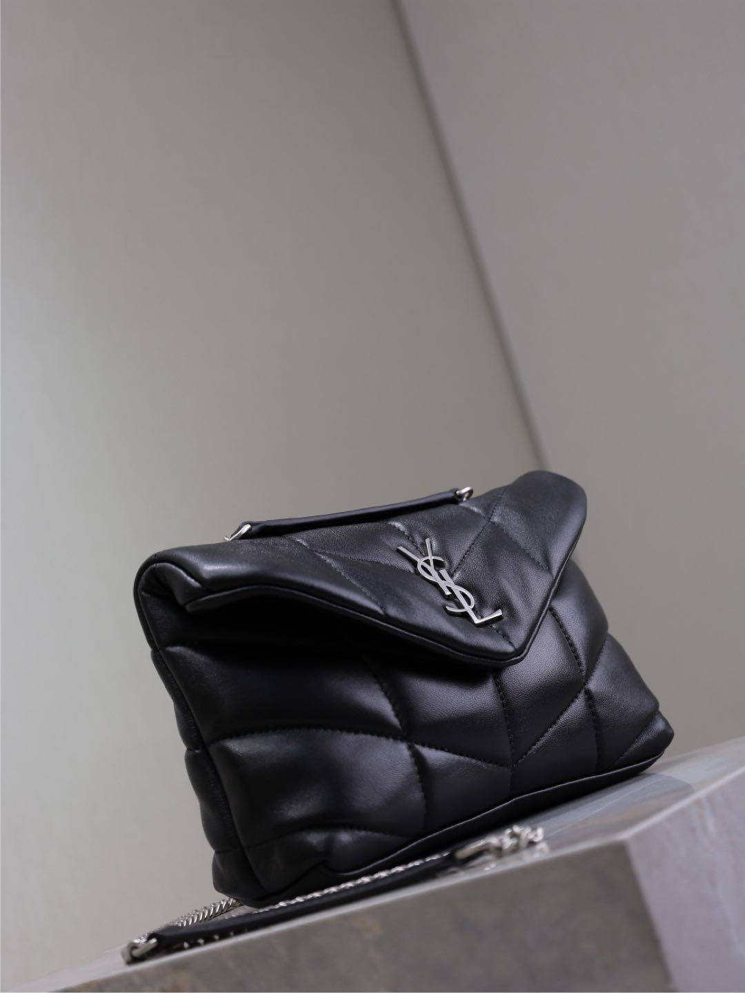 YSL 25S LOULOU PUFFER MINI 23 IN BLACK CALFSKIN SILVER HARDWARE