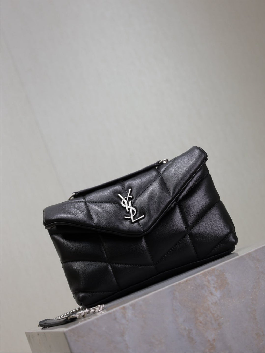 YSL 25S LOULOU PUFFER MINI 23 IN BLACK CALFSKIN SILVER HARDWARE